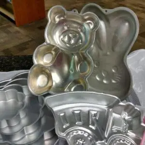 Cake Pans to checkout